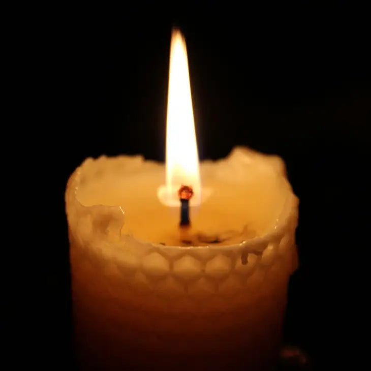 Candela in cera d'api - 10x6 cm