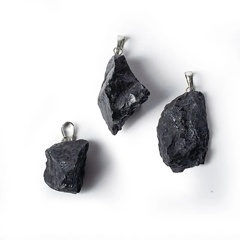 Ciondolo in Shungite grezza